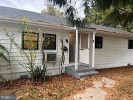 featured image of 135 Thomas Ave S Unit B-4 #B4