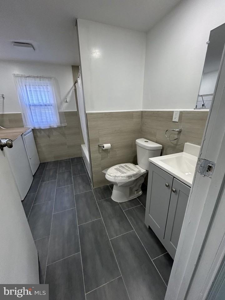 1420 Williams Avenue - Photo 6 of 15