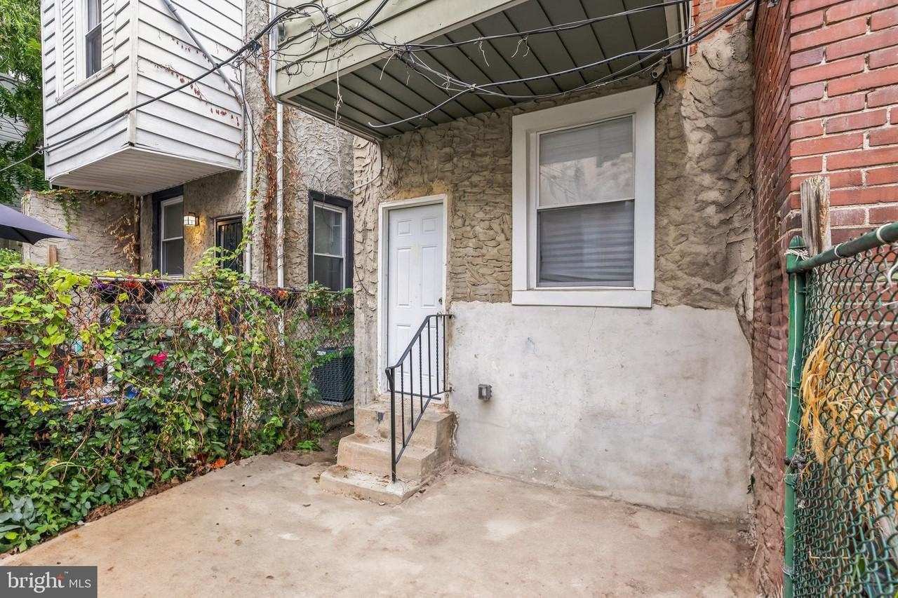 5540 Harmer Street - Photo 6 of 19