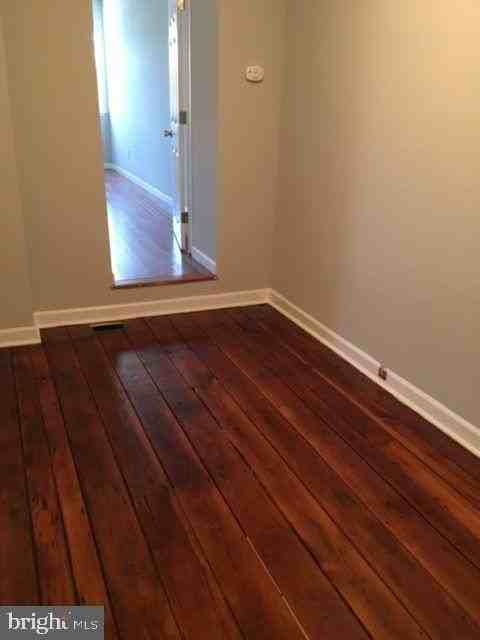 2445 E Huntingdon St - Photo 7 of 24