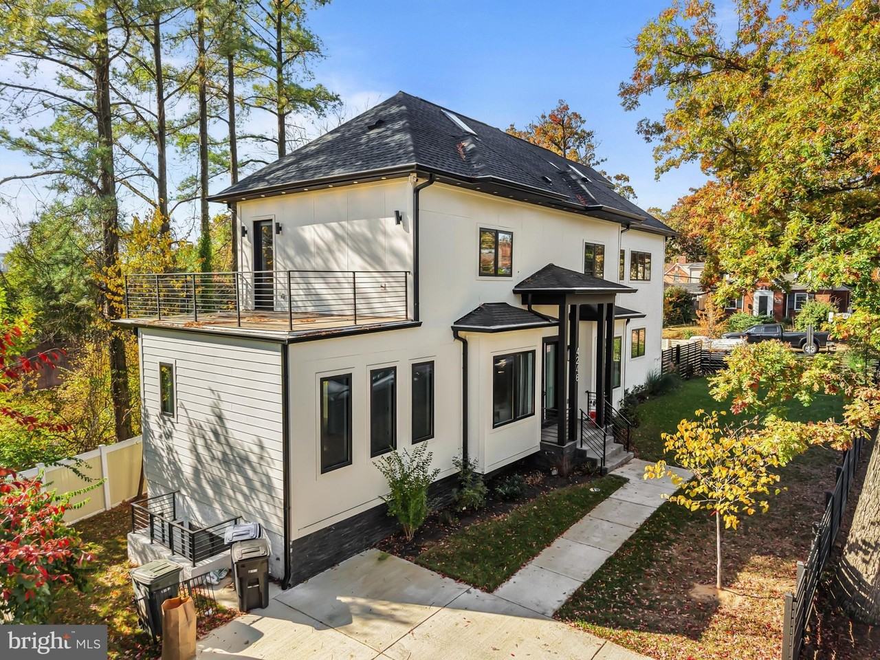 4246 15th St N - Photo 5 of 50