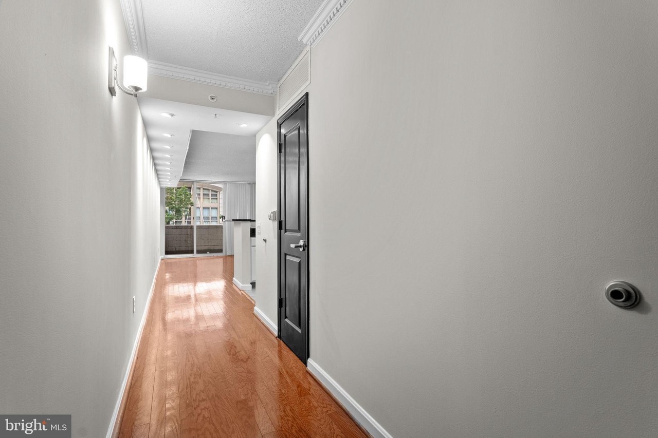 880 North Pollard Street #224 - Photo 2 of 39