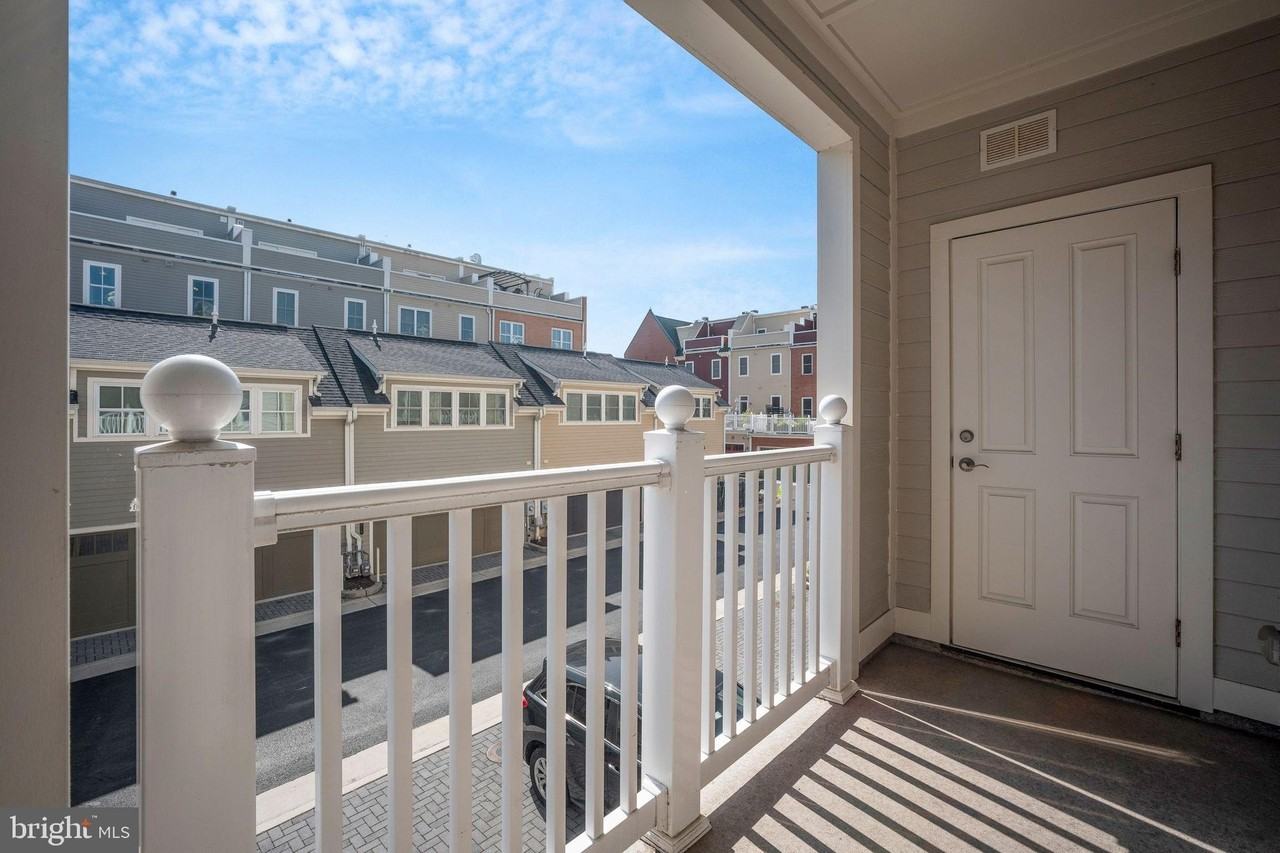 2215 Richmond Hwy Unit 101 #101 - Photo 5 of 32