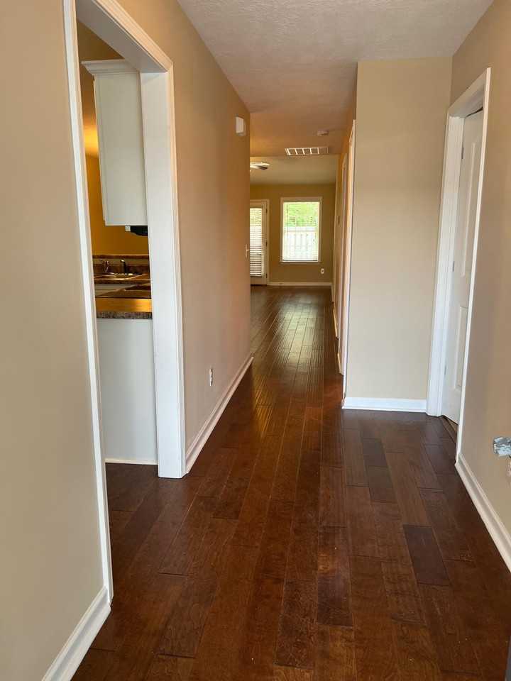 111 Satomi Way - Photo 2 of 13