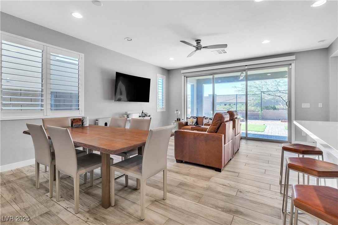 12489 Dolan Point St - Photo 5 of 47