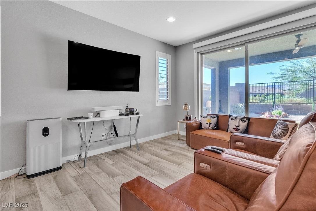 12489 Dolan Point St - Photo 6 of 47