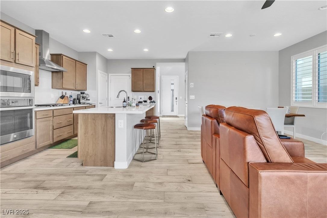 12489 Dolan Point St - Photo 7 of 47