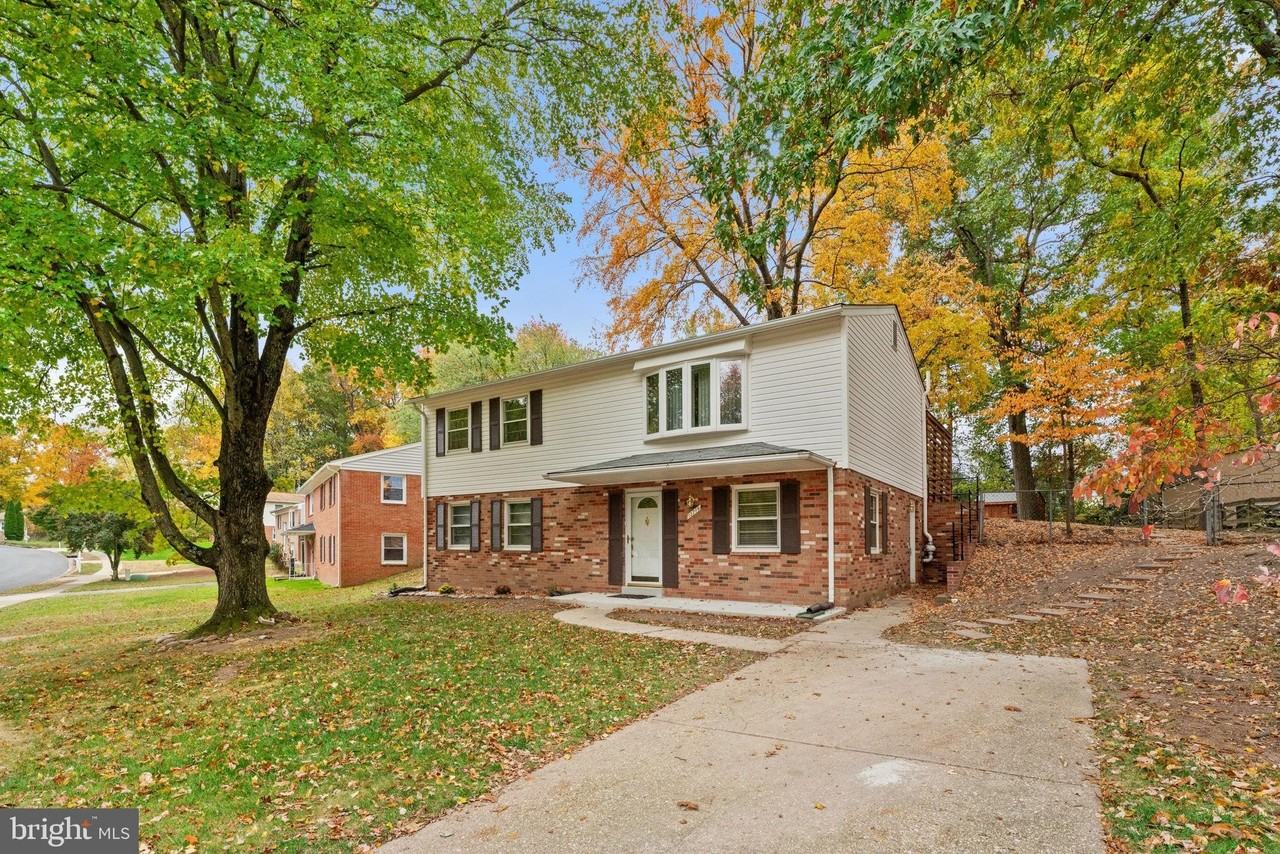 13719 Mcgill Drive - Photo 4 of 50