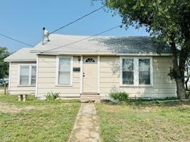 featured image of 3803 Travis St