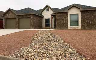 featured image of 2313 Club House Ln