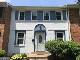 featured image of 13110 Putnam Cir