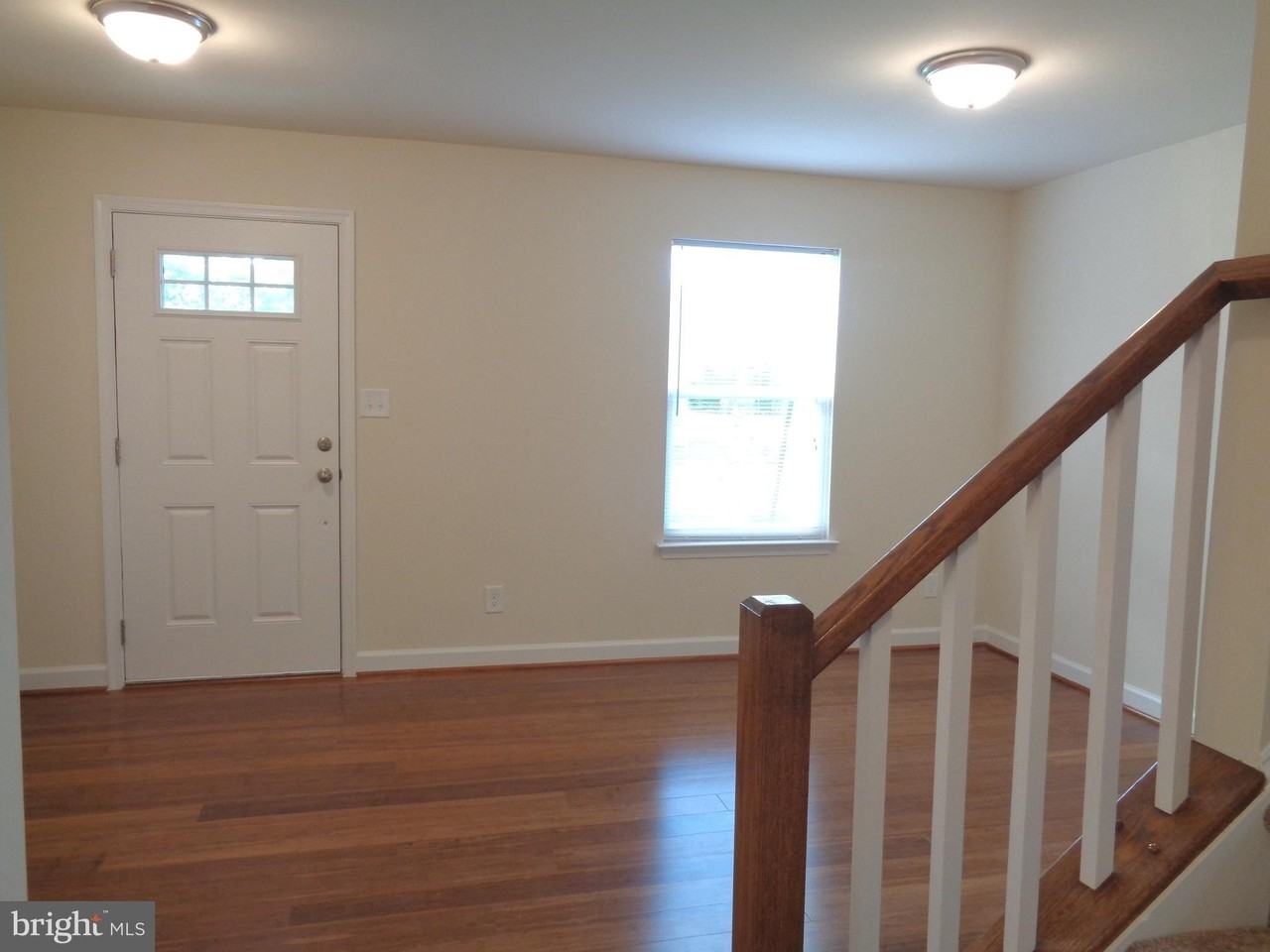 10312 Bluebird Ct - Photo 3 of 20