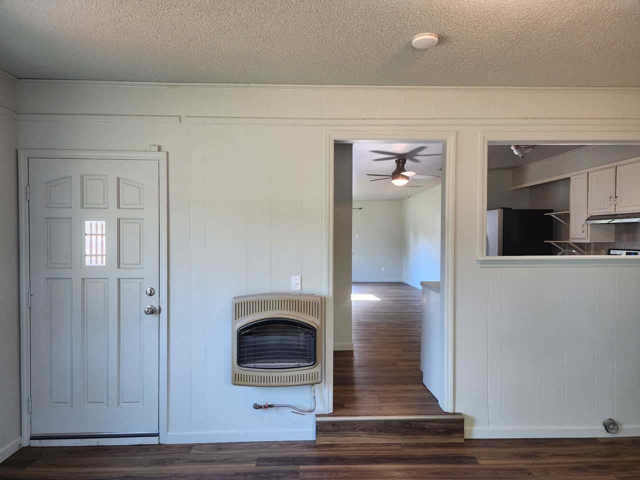 1002 E F St - Photo 5 of 11