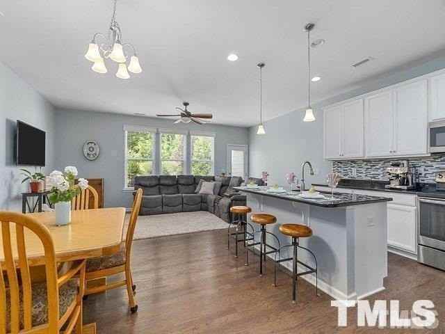 114 Ransomwood Drive - Photo 4 of 19