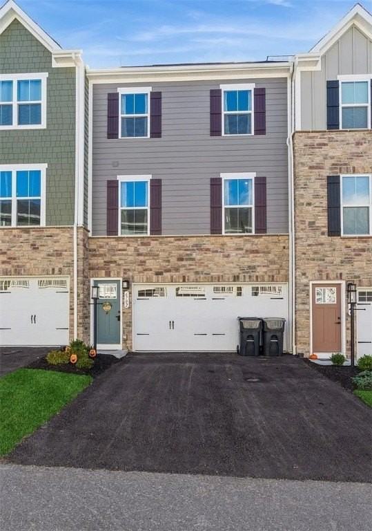 6702 Sycamore Way - Photo 2 of 29