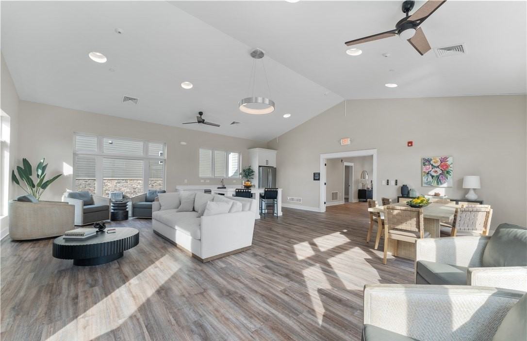 6702 Sycamore Way - Photo 5 of 29