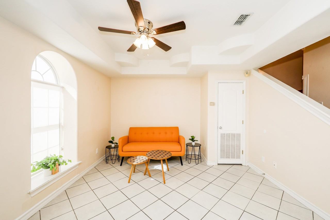 1000 Ranchway Dr - Photo 5 of 36