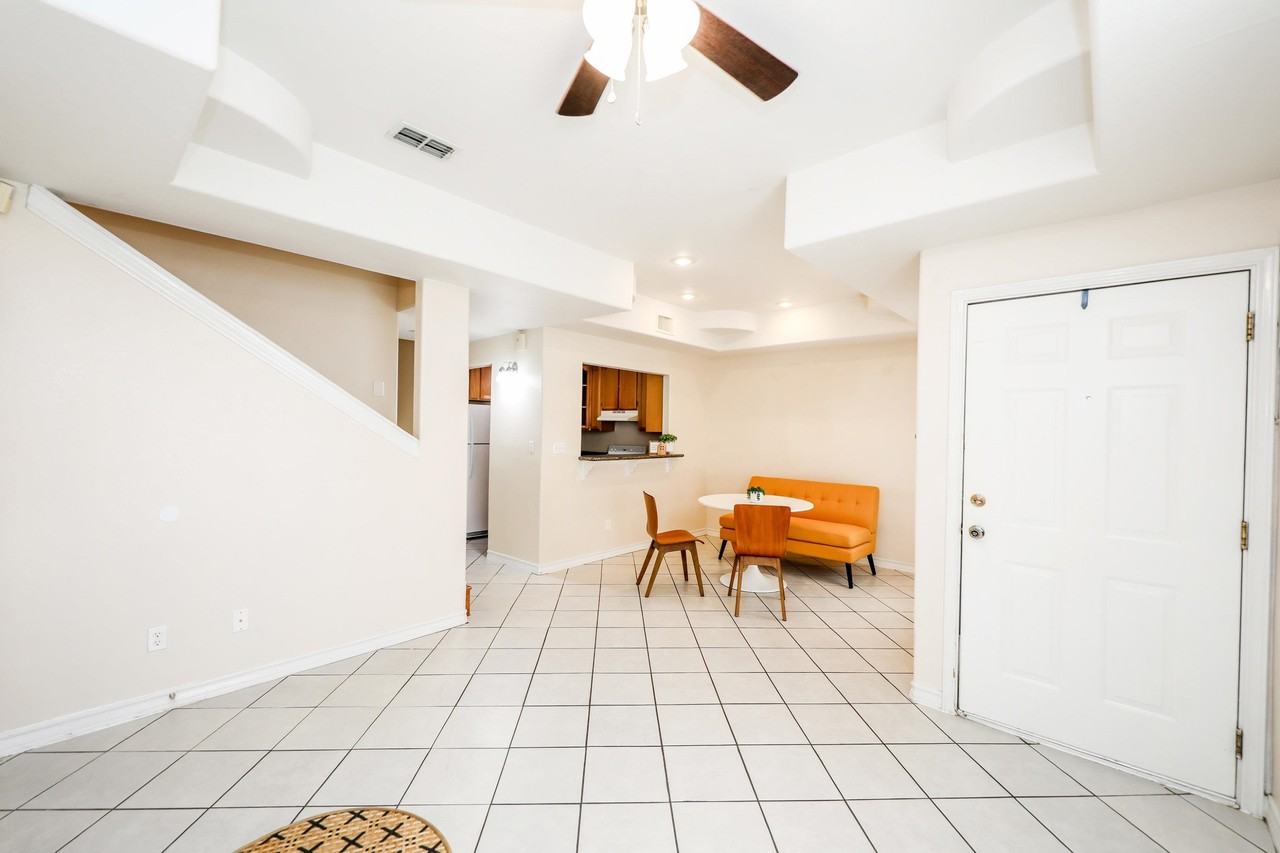 1000 Ranchway Dr - Photo 7 of 36