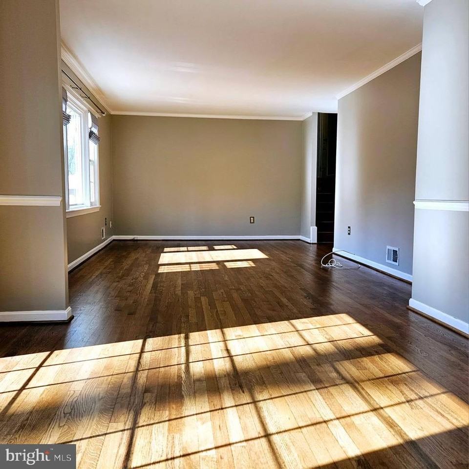 6602 Huntsman Blvd - Photo 6 of 14