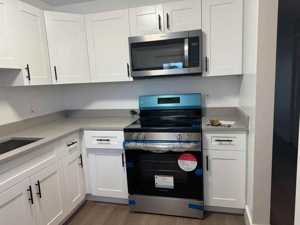 4730 Nw 10th Ct - Photo 4 of 22