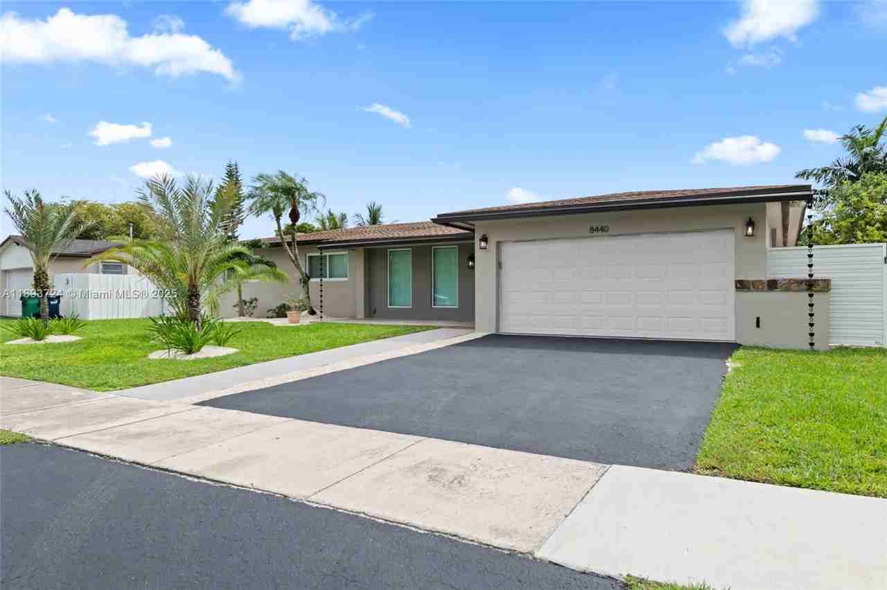 8440 Southwest 201st Street - Photo 2 of 23