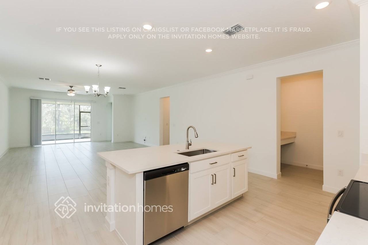 1745 142nd Terrace East - Photo 5 of 20