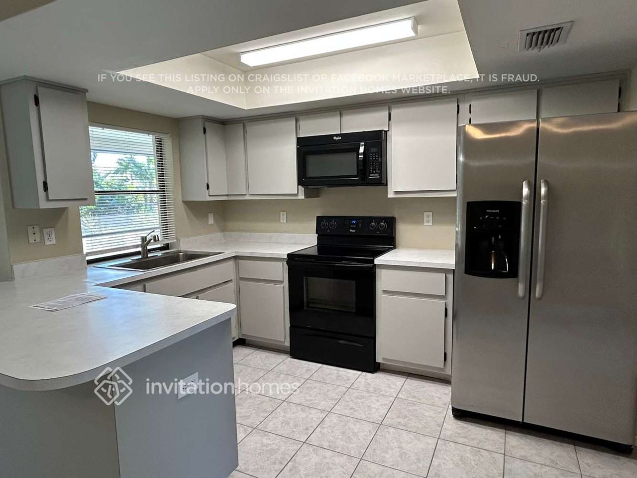 1012 Southeast 42nd Lane - Photo 5 of 18