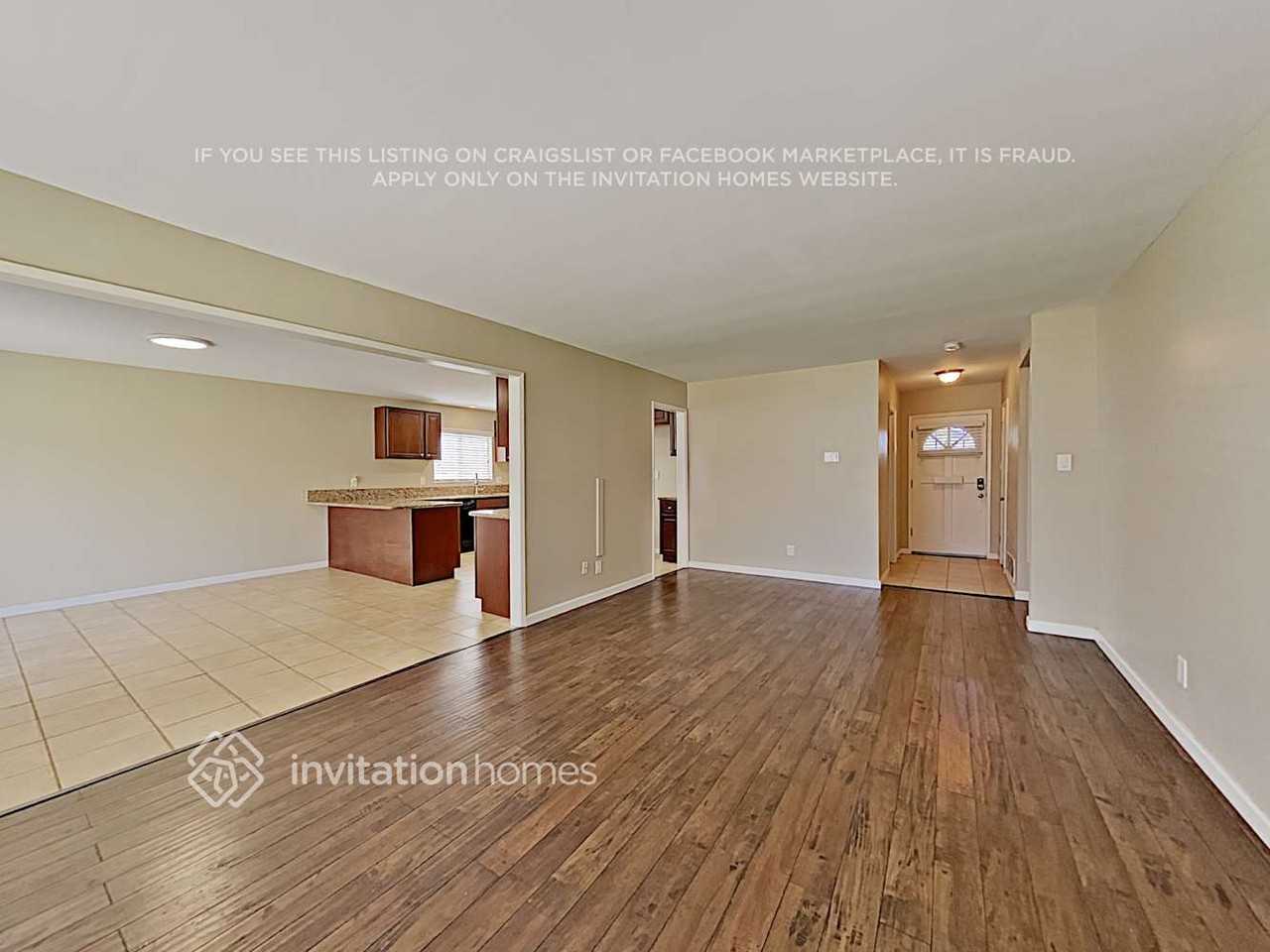 19408 Northwood Avenue - Photo 3 of 13