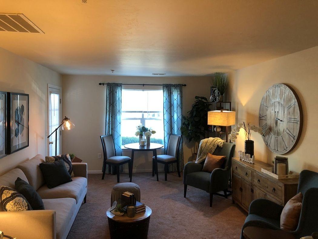 The Villas of Castleton Apartments - Photo 7 of 39