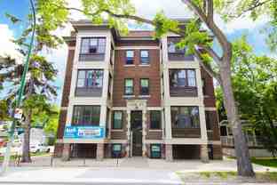 834 Grosvenor Avenue - Photo 1 of 1