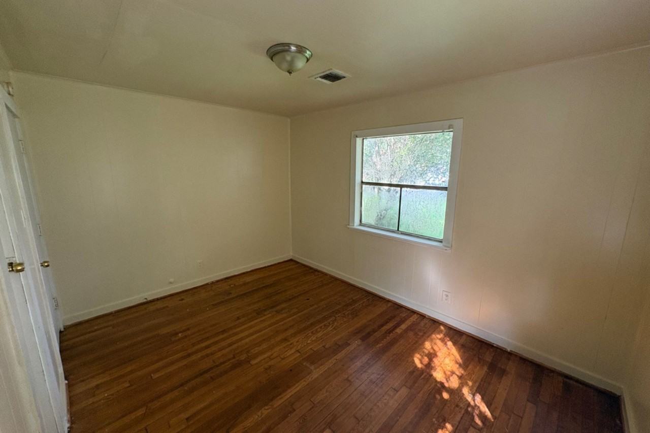 5522 Malmedy Rd - Photo 6 of 17