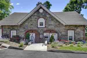 featured image of 3 Bedford Ave