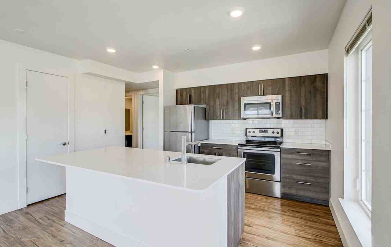 Dunn Motors Building - Photo 7 of 50