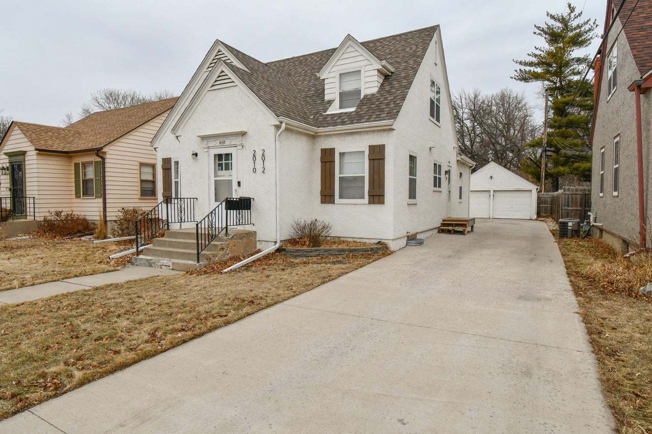 2012 W 22nd St - Photo 3 of 43