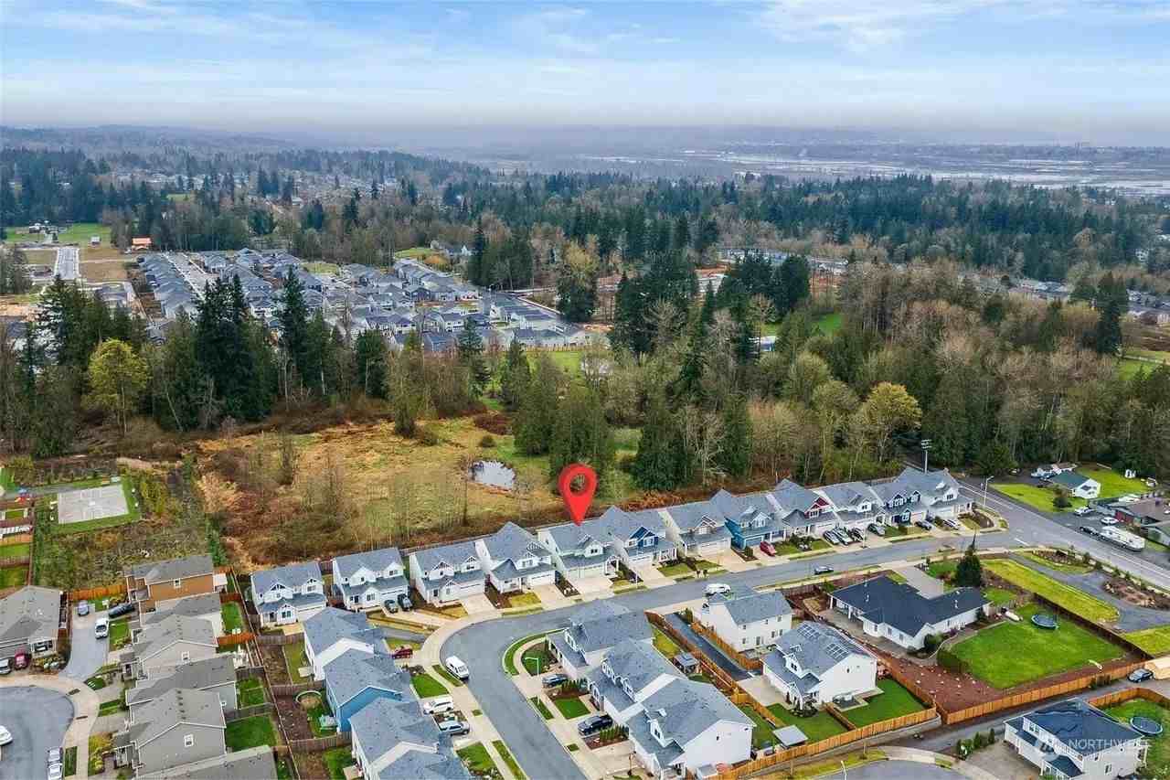 8412 55th Pl Ne - Photo 2 of 38