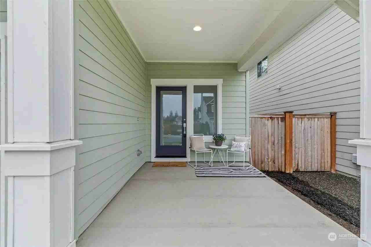 8412 55th Pl Ne - Photo 4 of 38