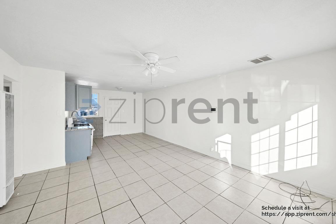 301 Maxine Street - Photo 6 of 17