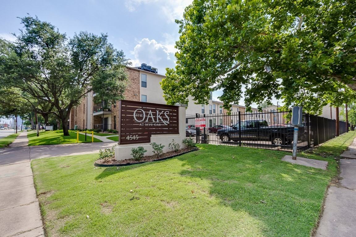 The Oaks at Live Oak - Photo 2 of 38