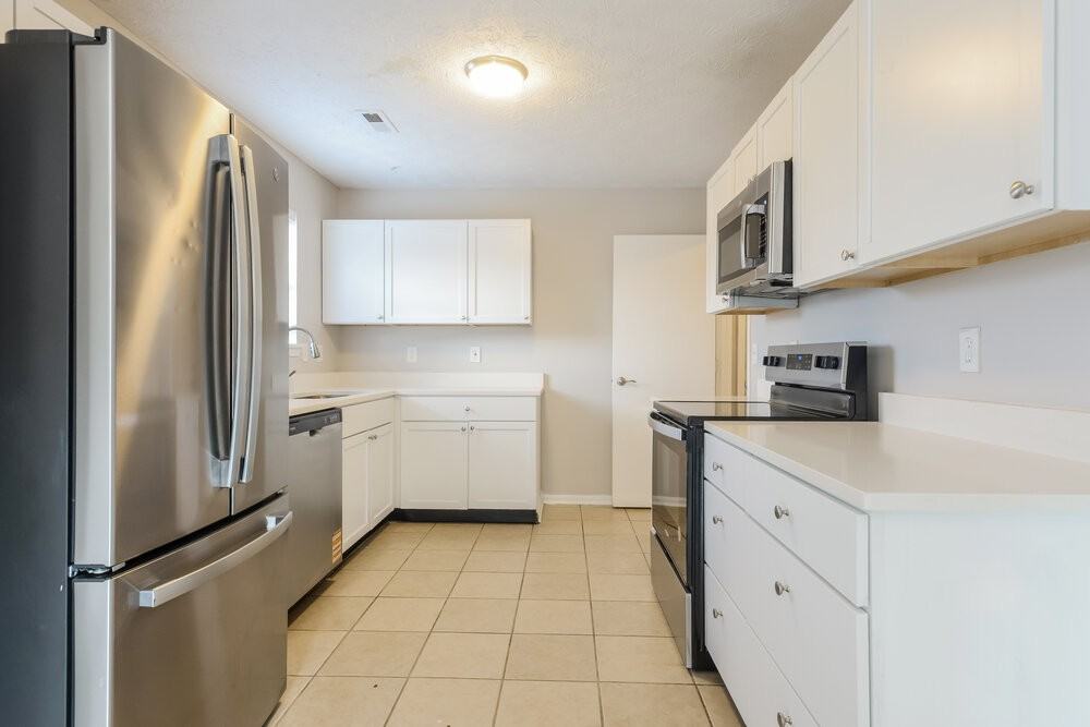 140 Park Place Blvd - Photo 6 of 16