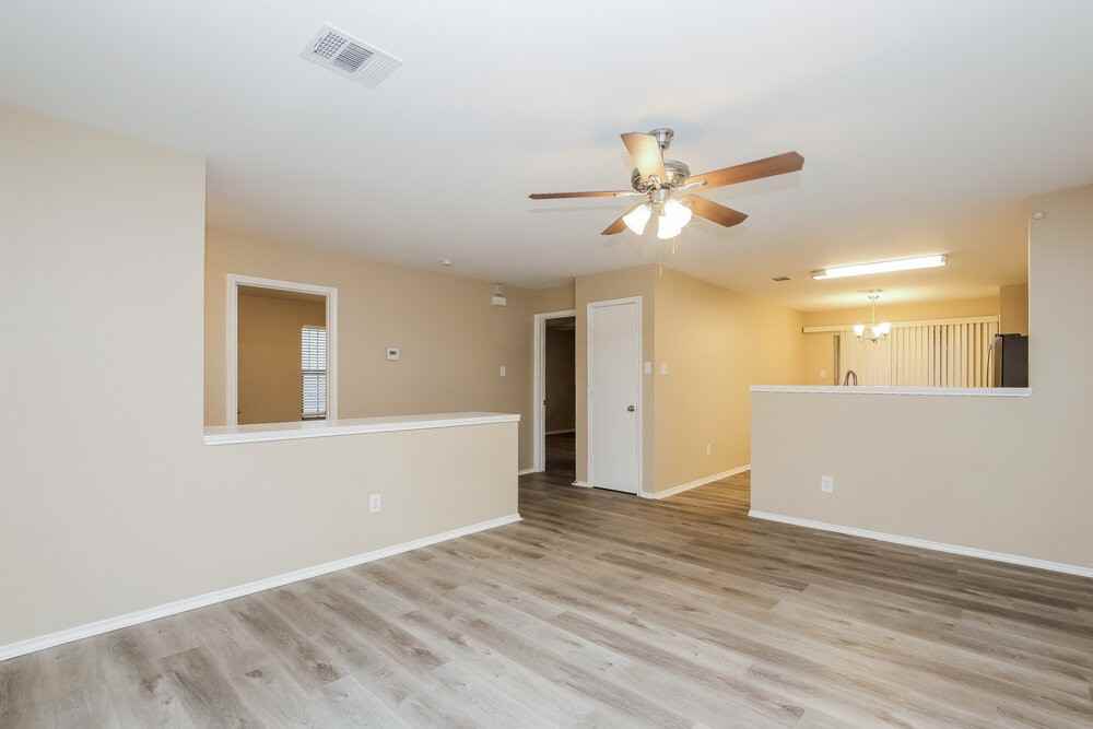 13710 Merseyside Dr - Photo 5 of 16