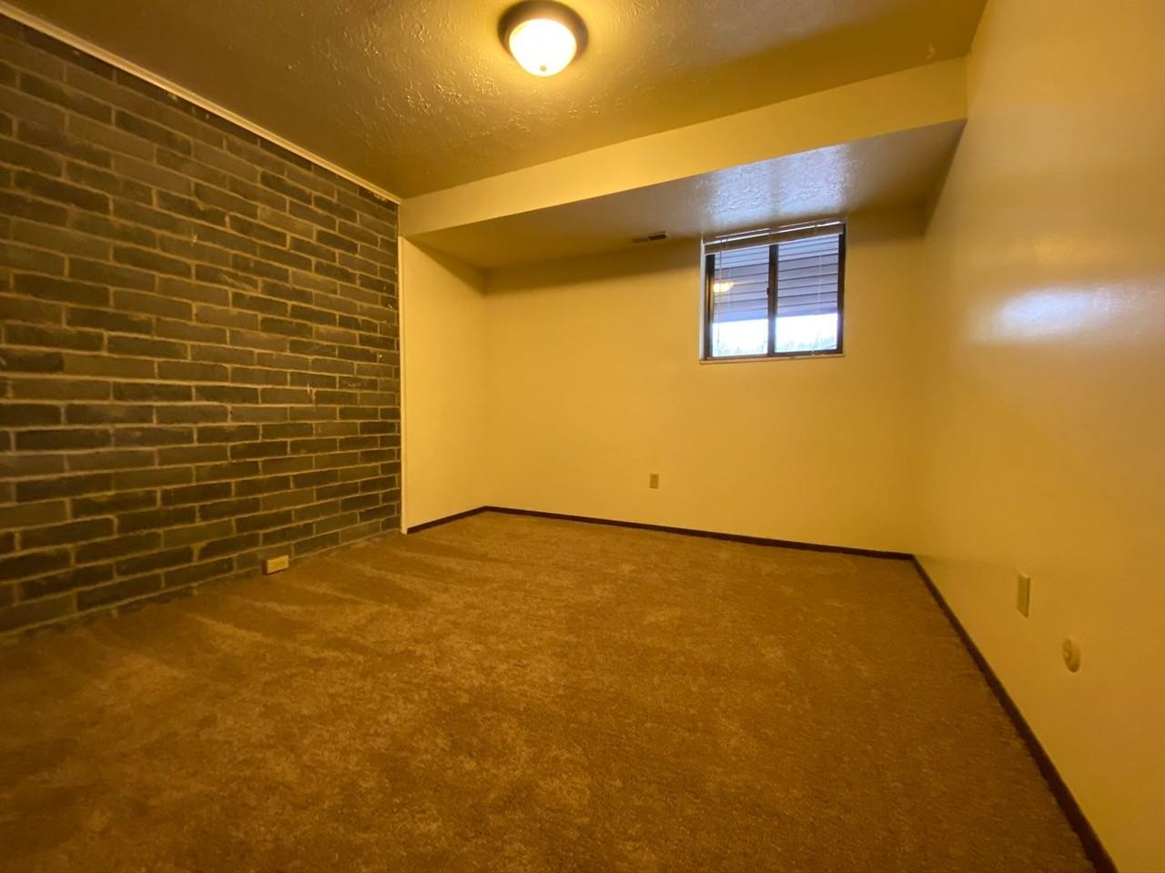 Hunter Garden - Photo 5 of 26