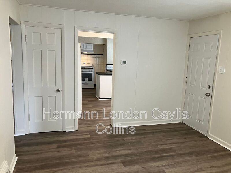 7504 Stanwood Dr - Photo 4 of 13