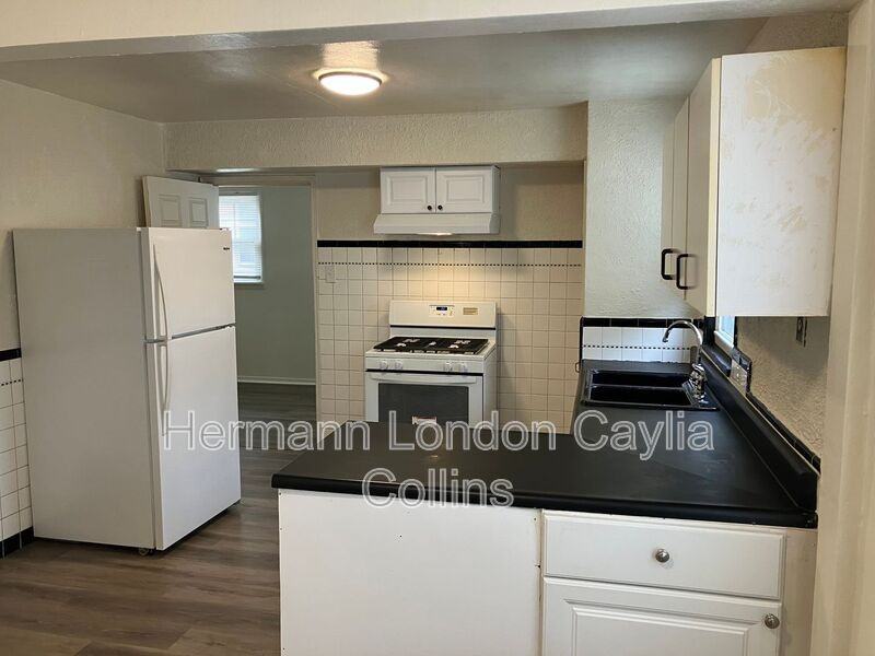 7504 Stanwood Dr - Photo 6 of 13