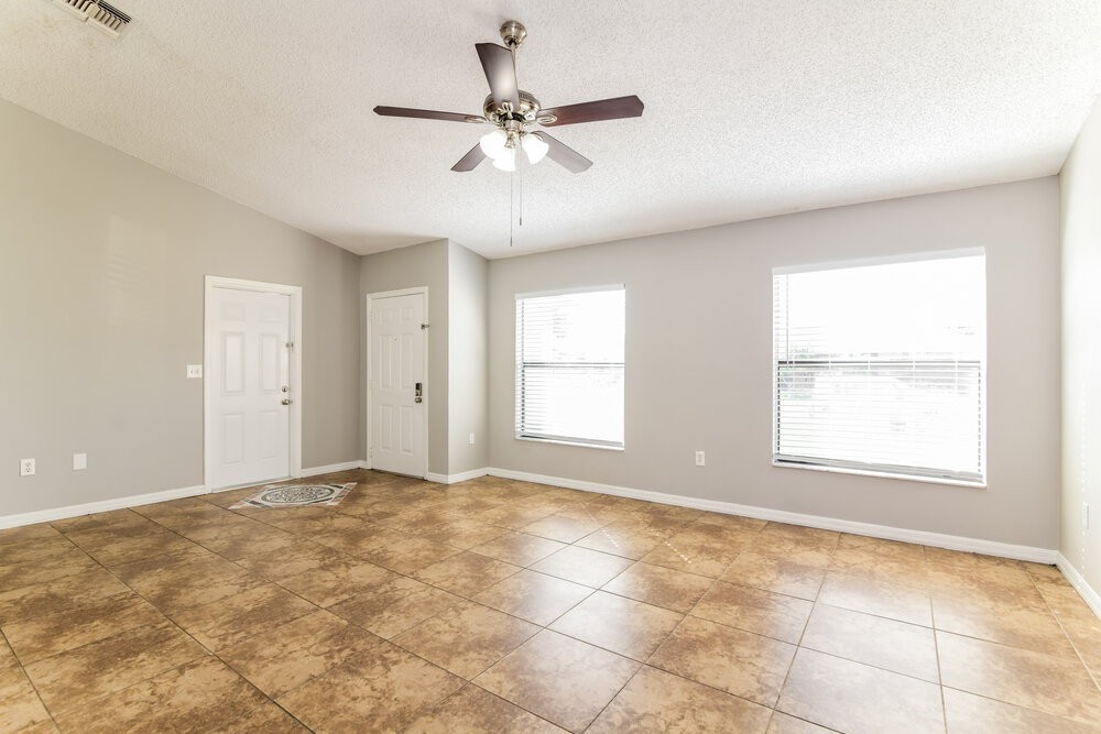 637 Baldwin Dr - Photo 4 of 15