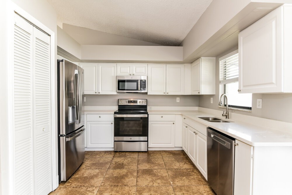 637 Baldwin Dr - Photo 6 of 15