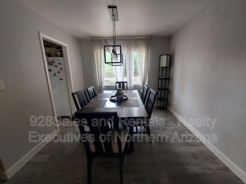 4885 E Tomahawk Dr - Photo 3 of 11
