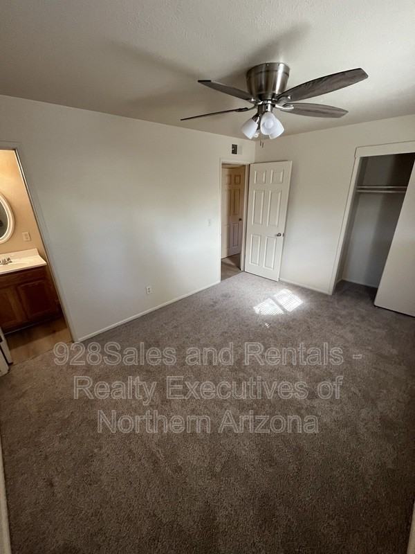 2703 E Elder Dr - Photo 7 of 9