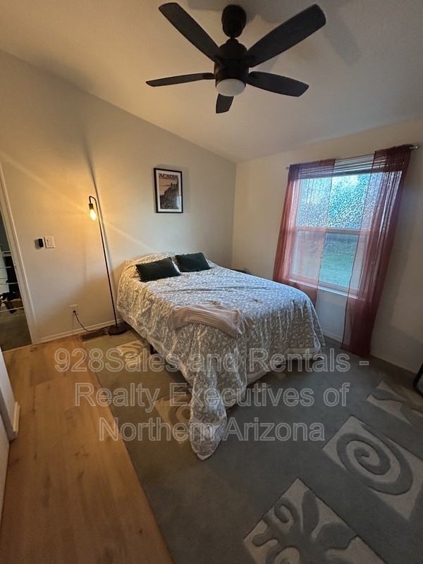 1396 S Mark Ln - Photo 3 of 5