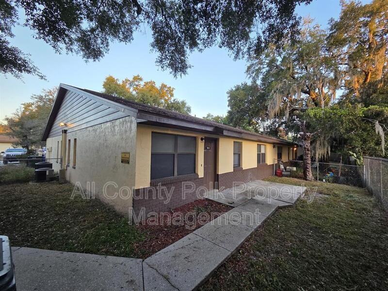 1644 Crystal Park Cir - Photo 2 of 14