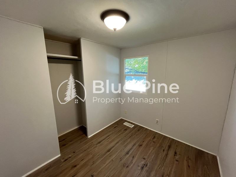 4530 S 5th Ave - Photo 7 of 10